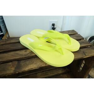 NWOT PUMA Sandy Flip Flop Neon Yellow Lime Women's 10